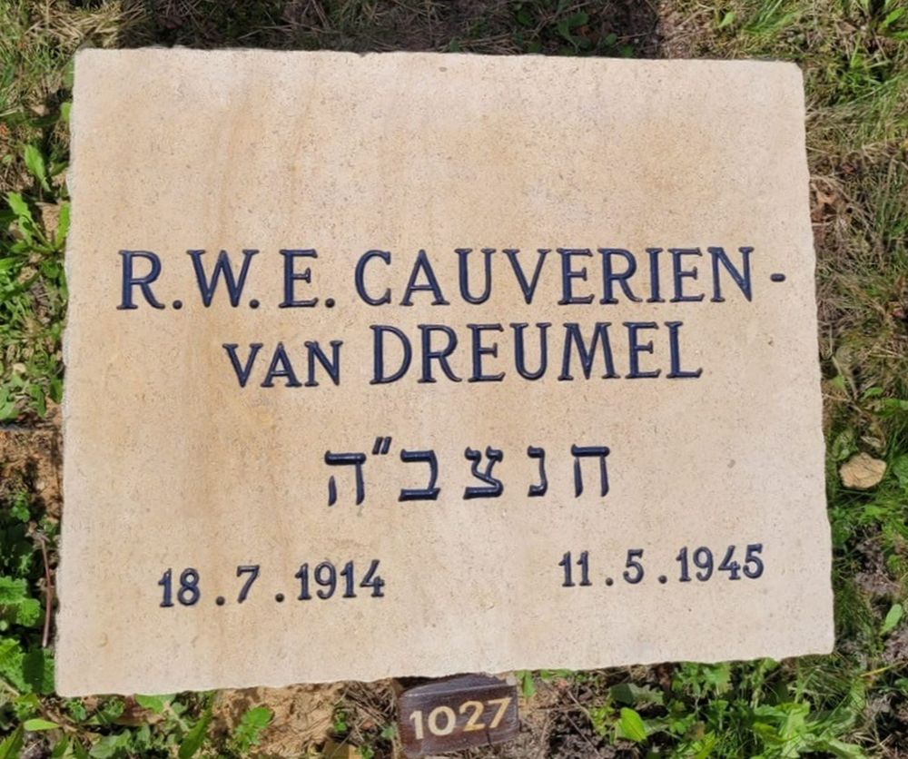 Graffoto R.W.E. Cauverien-van Dreumel.jpg