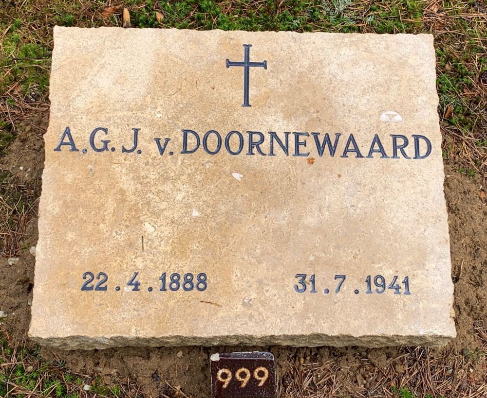 Graffoto A.G.J. van Doornewaard.jpg
