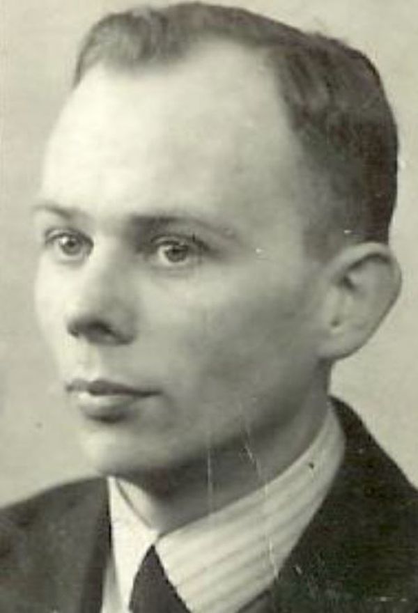 Portretfoto E.J. Bouma, foto familie.JPG