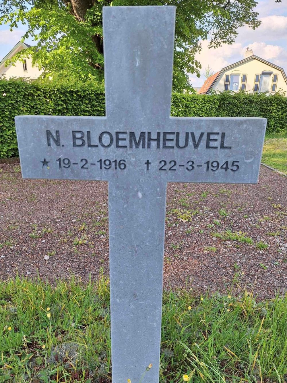 Graffoto N. Bloemheuvel.jpg