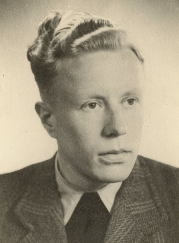 Portretfoto S.R. van Duin, bron NIOD.jpg