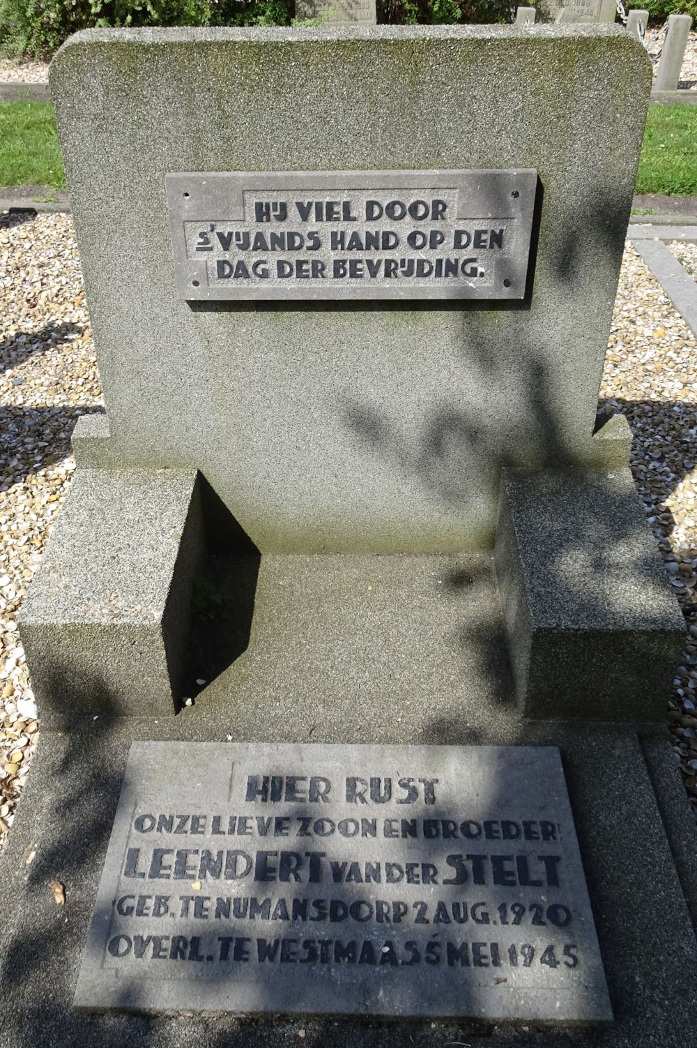 Graffoto L. van der Stelt, foto Pieter Mielen.jpg