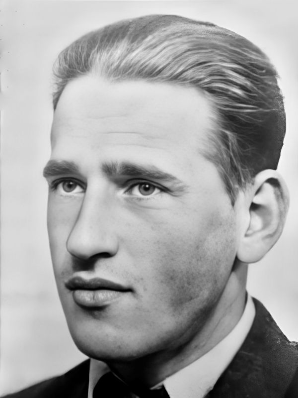 Portretfoto K.F.E. van der Lingen, foto familie.jpg