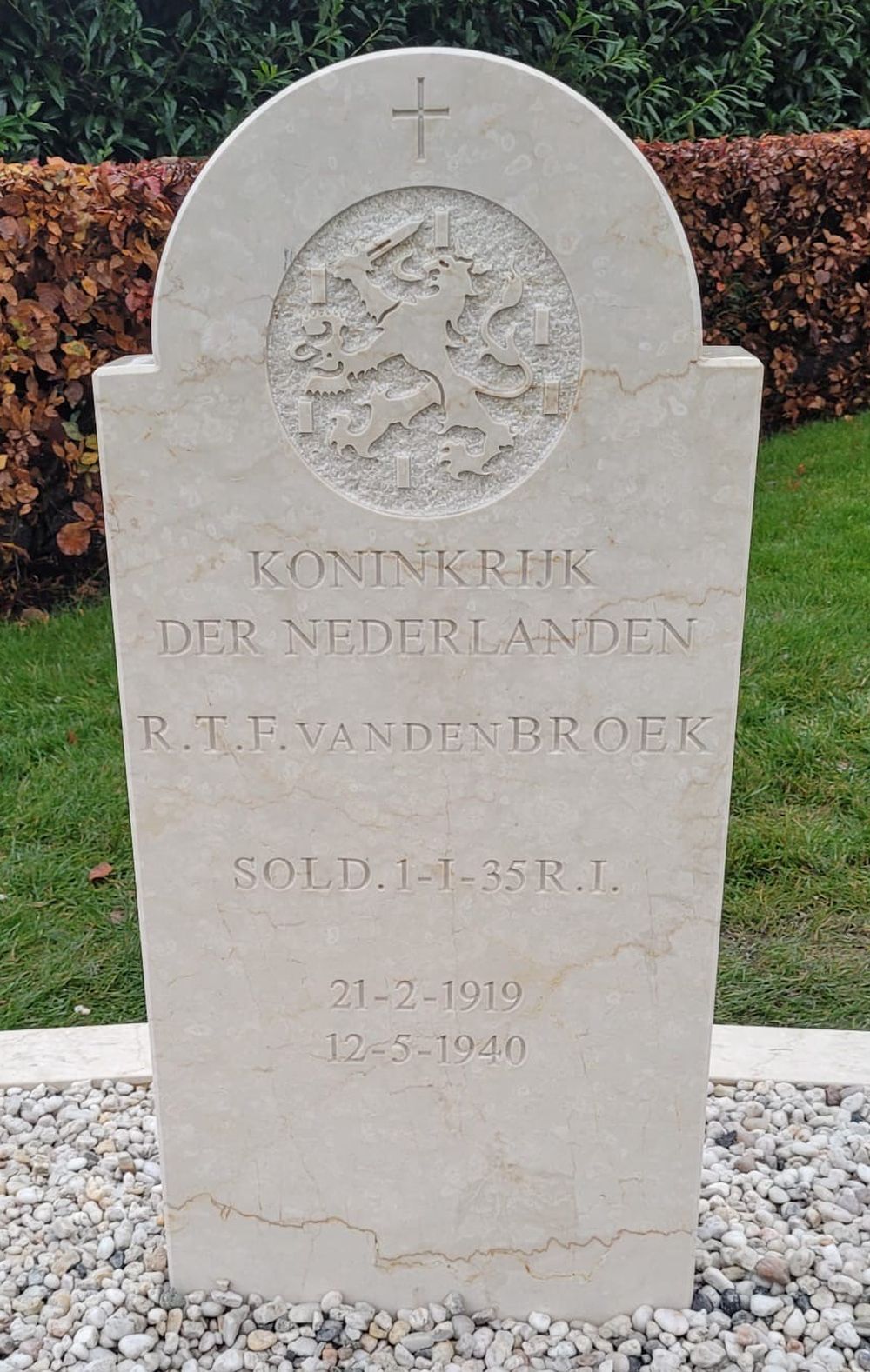 Graffoto R.T.F. van den Broek.jpg