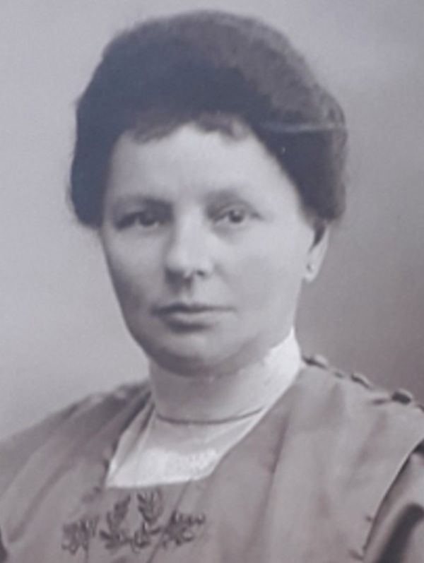 Portretfoto M.S. Lap-van Heijningen, foto familie.jpg