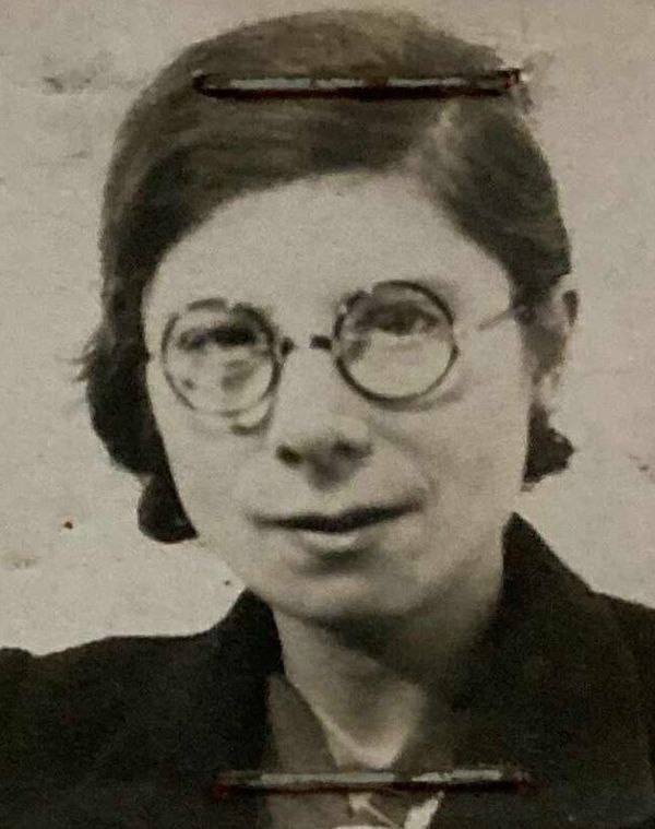 Portretfoto Federika Frankfort, bron Stadsarchief Amsterdam.jpg