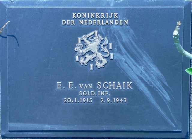 Schaik.E.E.van.2008.jpg