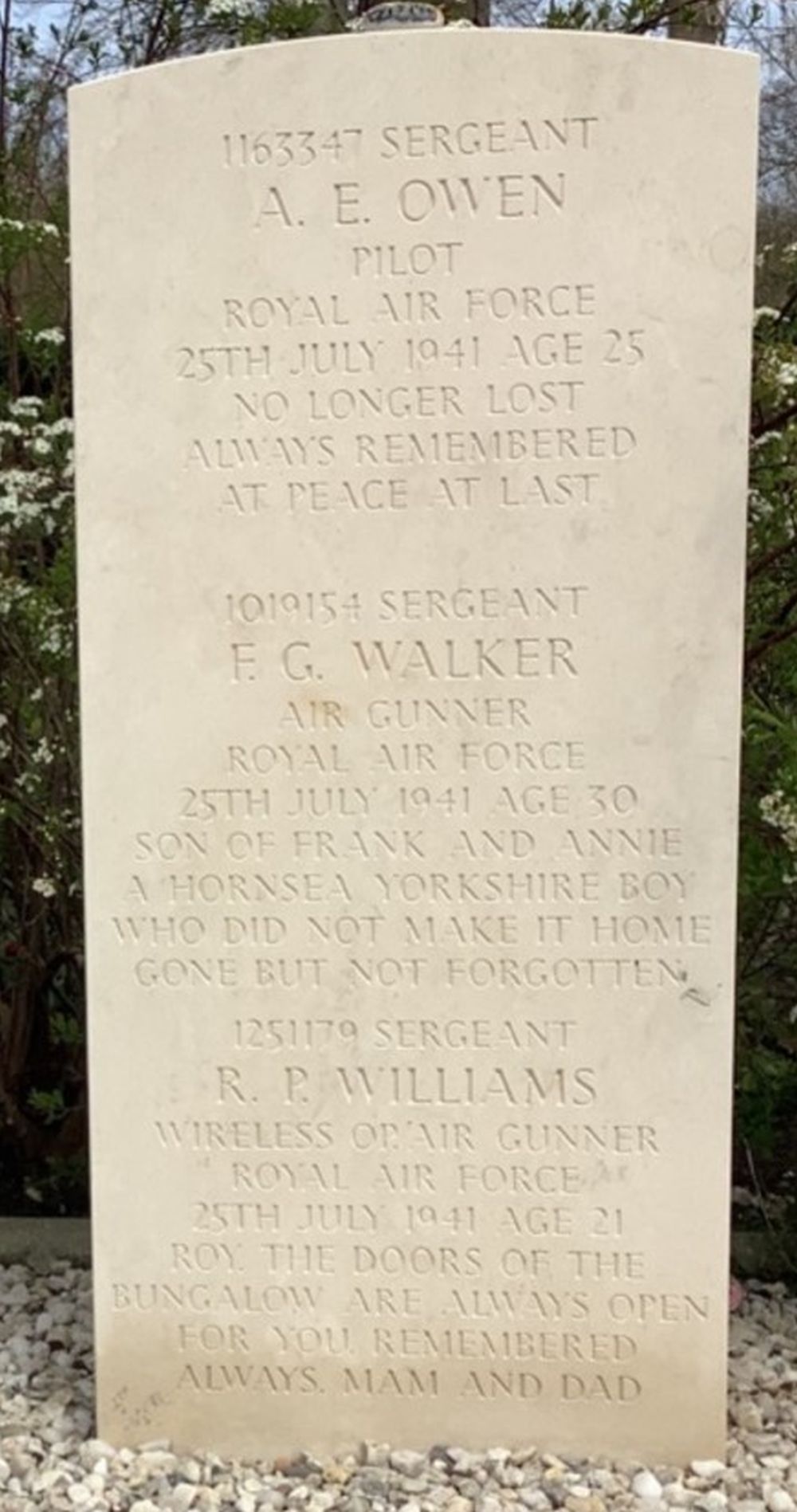 Graffoto CWGC 1-1B Owen c.s.
