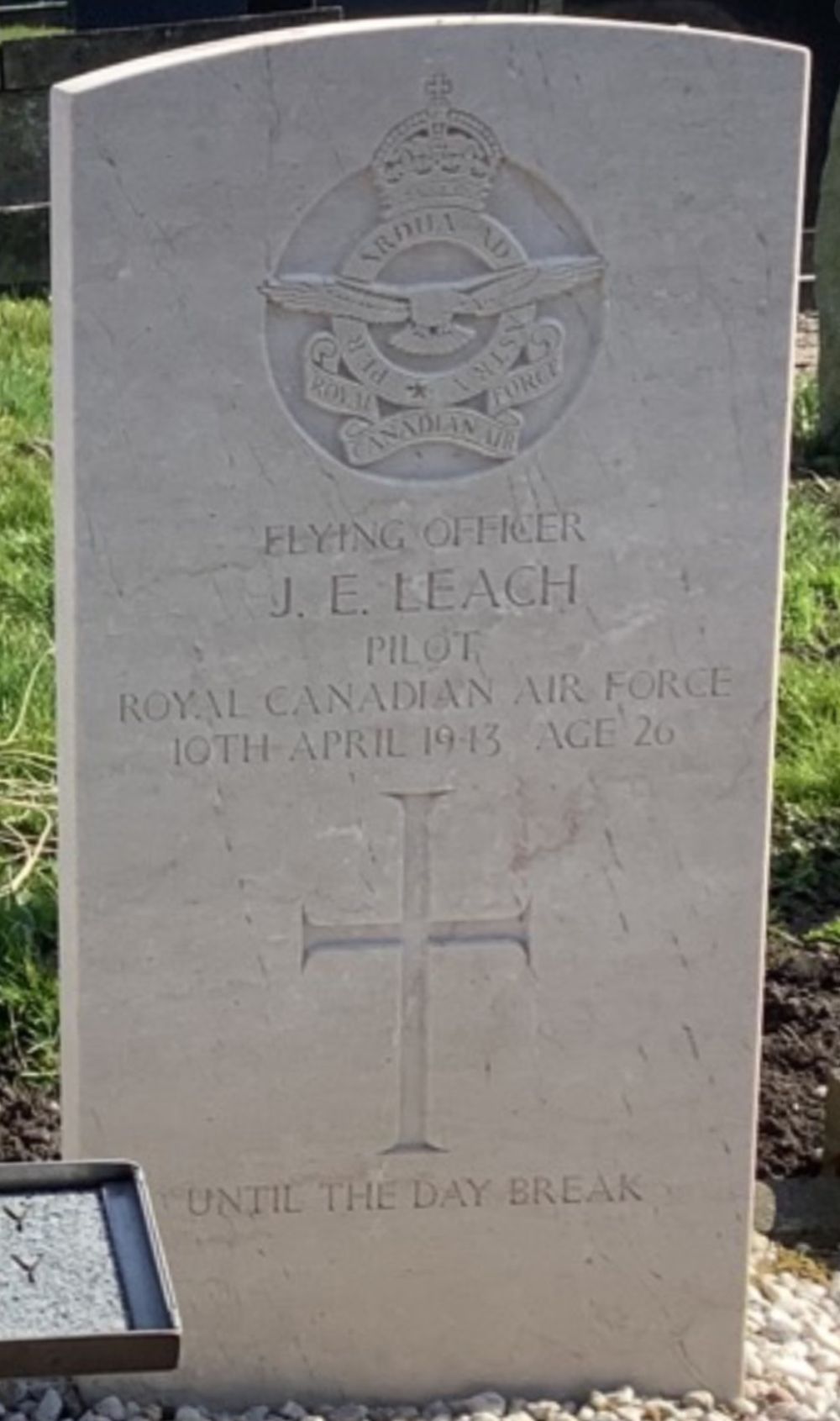 Graffoto J.E. Leach