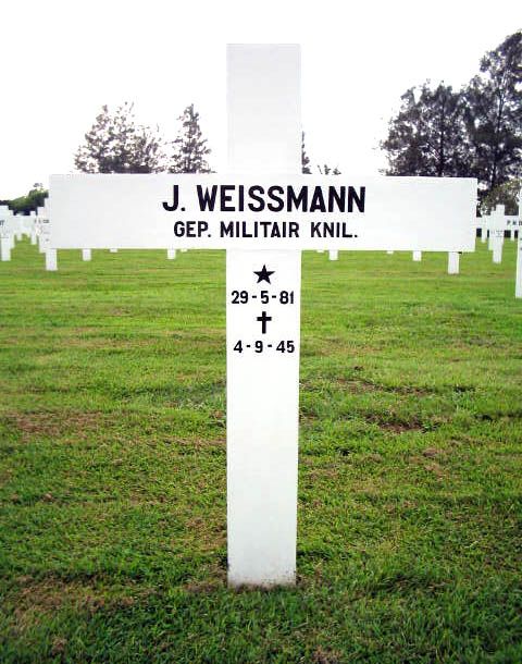 weissmann.j.2004.jpg