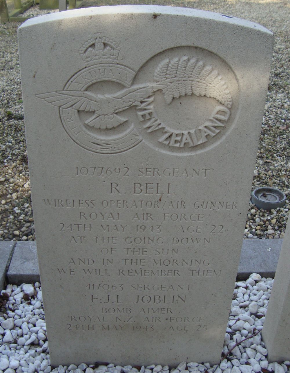 Graffoto Bell, Joblin