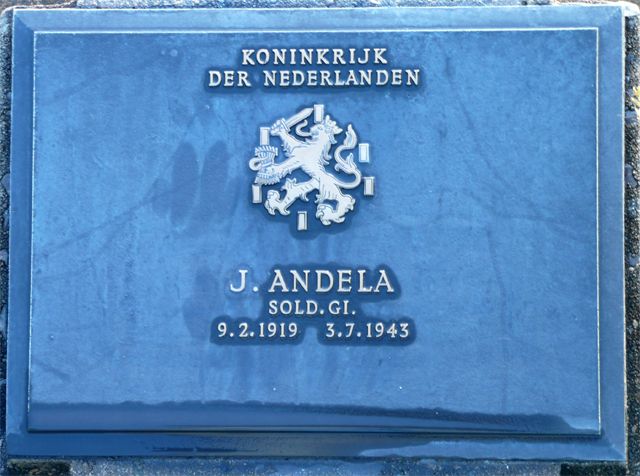Andela.J.2008.jpg