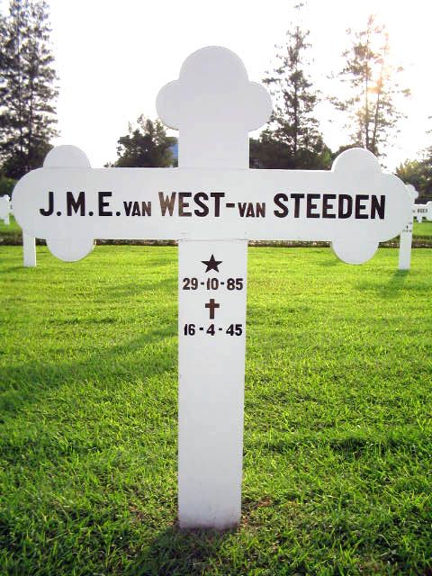 west van steeden j.m.e.2004.jpg