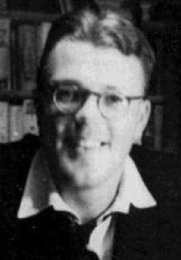 Portretfoto M.J.E. van der Veen