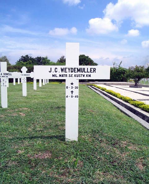 weydemuller.j.c.2005.jpg