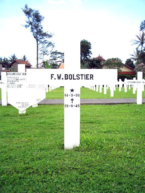 bolstier.f.w.2005.jpg