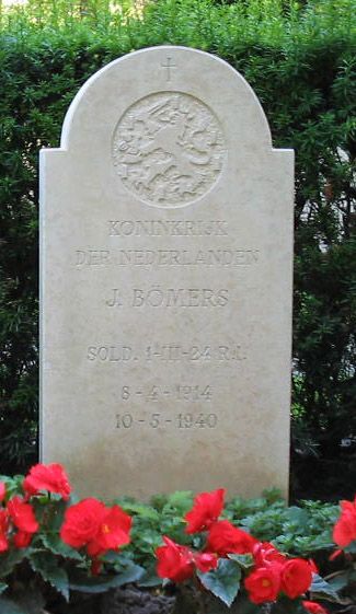J.Bomers.jpg