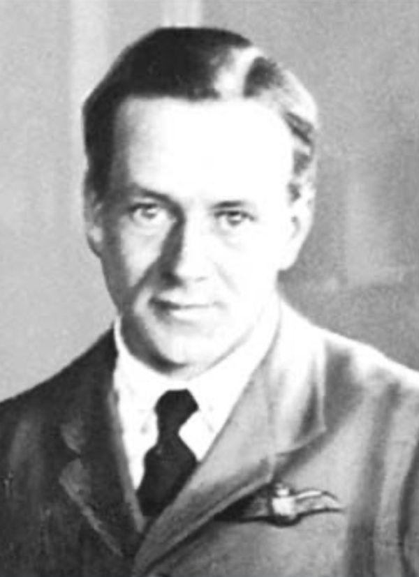Portretfoto A. Whitten-Brown