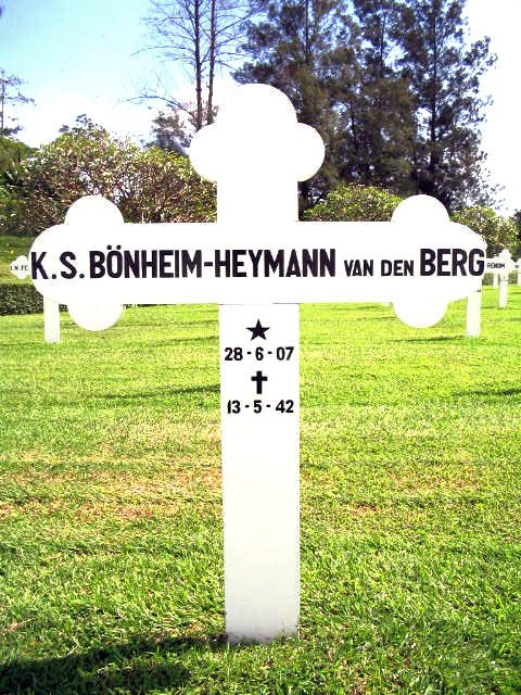 bonheim.heyman.v.den.berg.k.s.2004.jpg