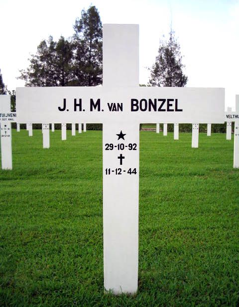 bonzel j.h.m.2004.jpg