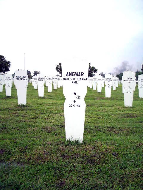 angwar.2005.jpg