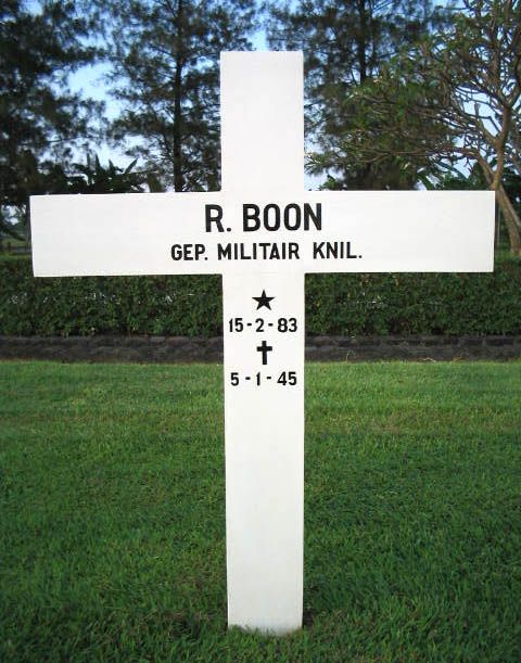 boon r.2004.jpg