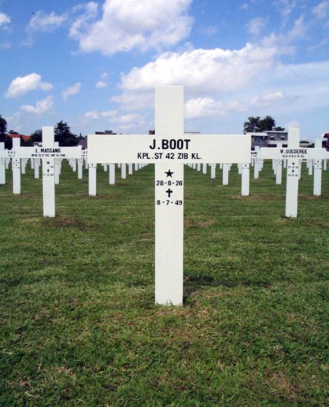 boot.j.2005.jpg