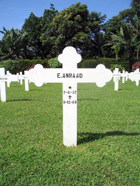 anraad.e.2005.jpg