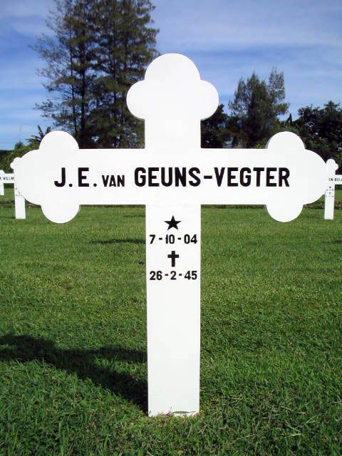 geuns van vegter.j.e.2004.jpg