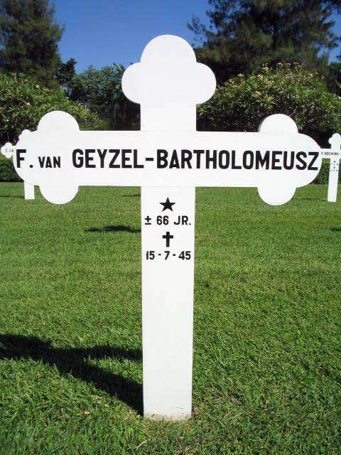 geyzel bartholomeusz van f.2004.JPG