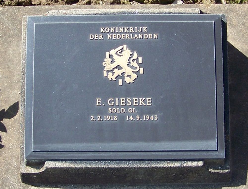 7. F. 71.JPG