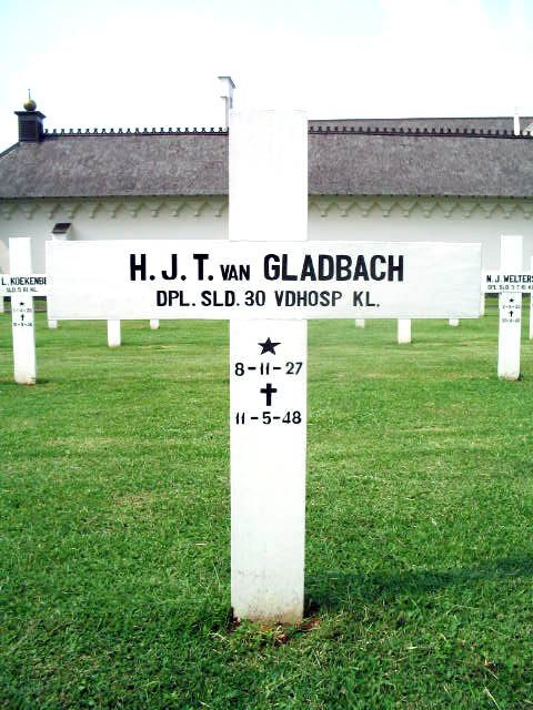gladbach.van.h.j.t.2005.jpg