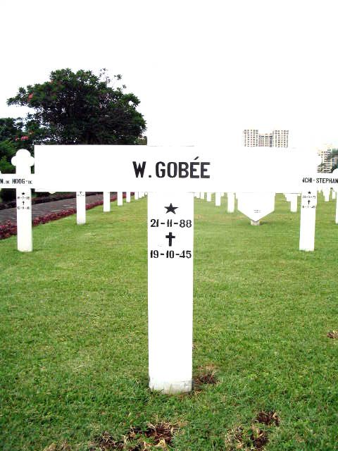 gobee.w.2005.jpg