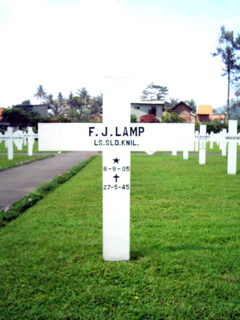 lamp.f.j.2005.jpg