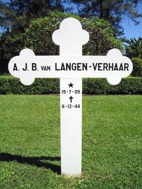 langen van verhaar.a.j.b.2004.JPG