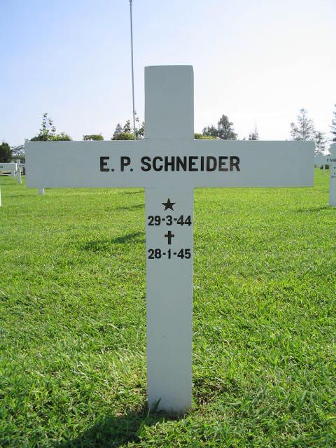 schneider e.p.2004.jpg