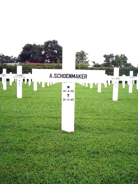 schoenmaker.a.2005.jpg