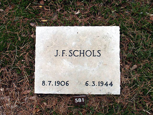 schols.j.f.2005.jpg