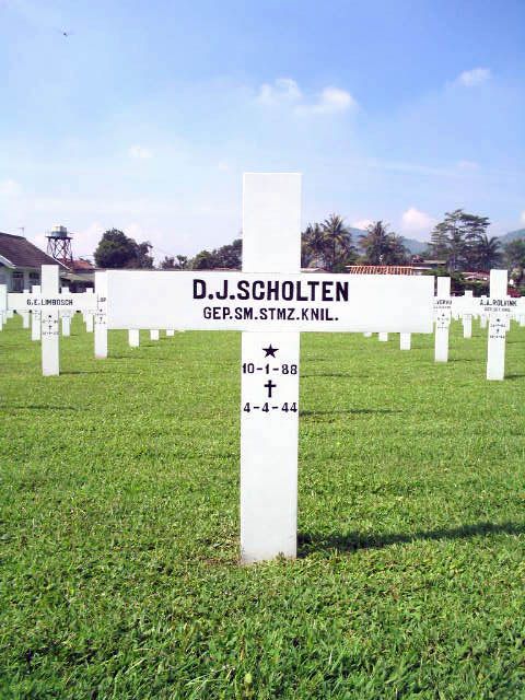 scholten.d.j.2005.jpg