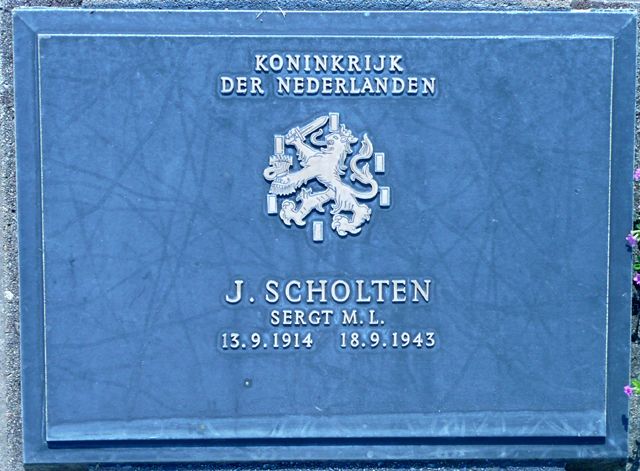 Scholten.J.2008.jpg