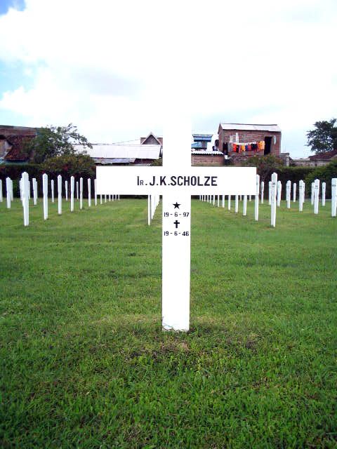 scholze.j.k.2005.jpg
