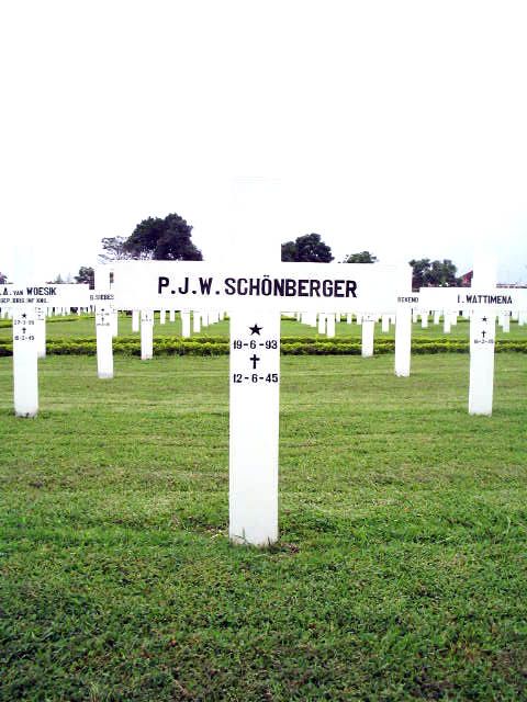 schonberger.p.j.w.2005.jpg