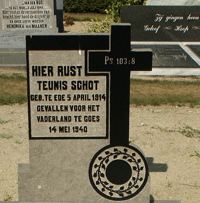 Schot T.jpg