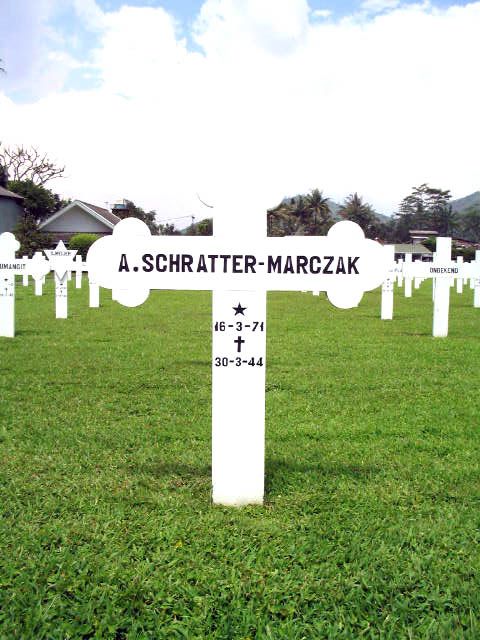 schratter.marczak.a.2005.jpg