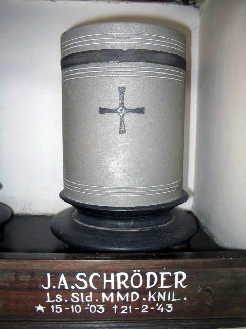 schroder.j.a.2005.jpg