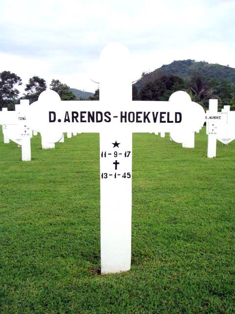 arends.hoekveld.d.2005.jpg