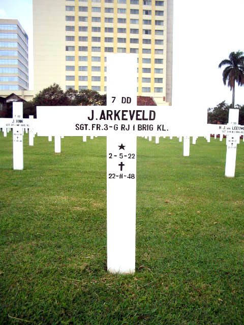 arkeveld.j.2005.jpg
