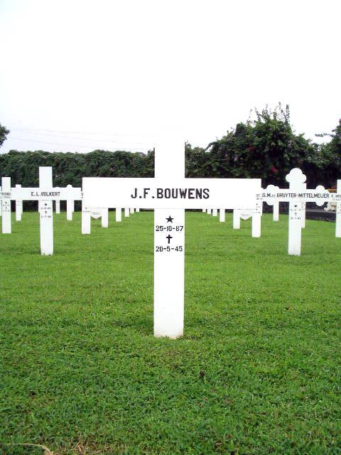 bouwens.j.f.2005.jpg
