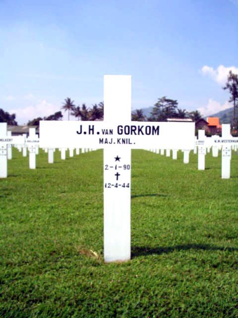 gorkom.van.j.h.2005.jpg