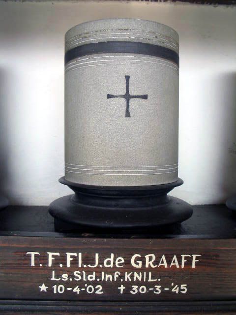 graaff.de.t.f.fl.j.2005.jpg